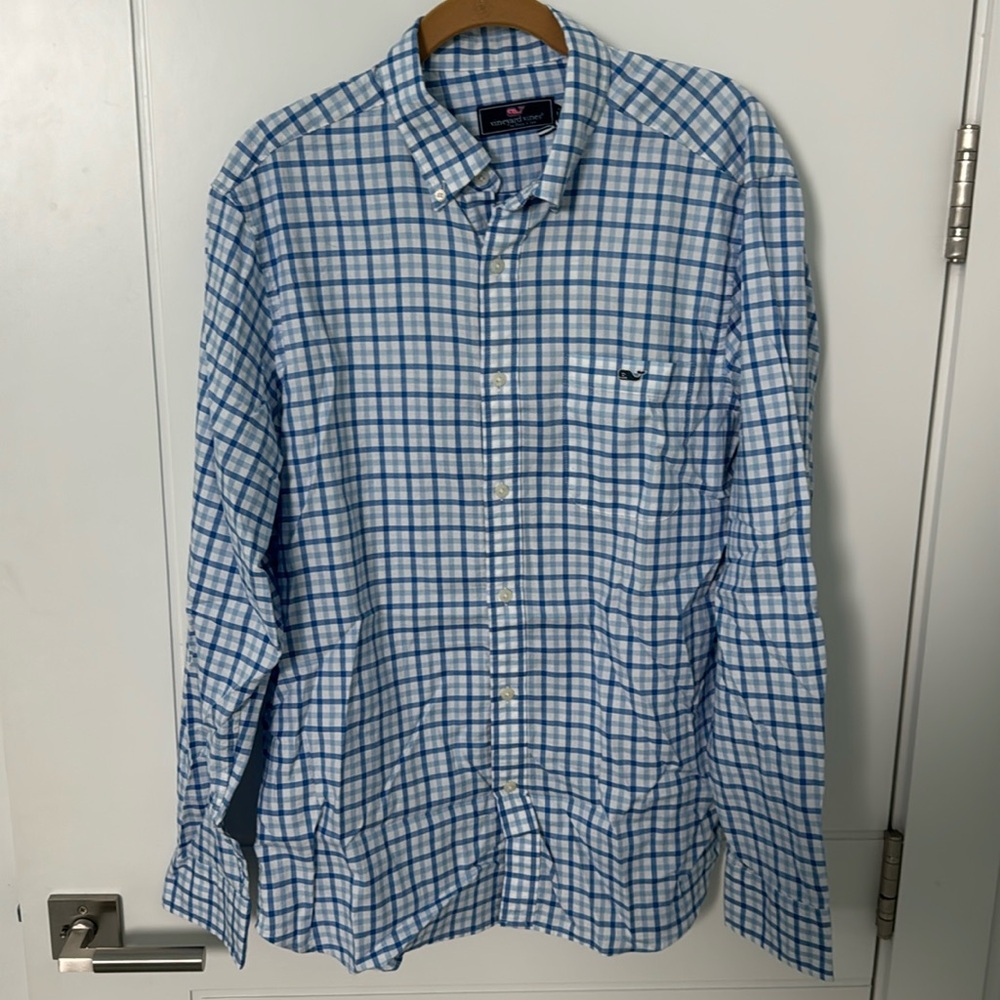 Vineyard vines men button down NWT